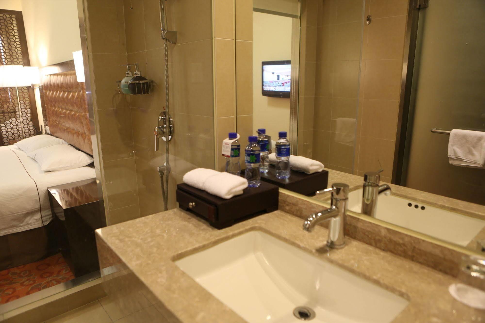 Benjoy Hotel - Jinqiao Branch Şanghay Dış mekan fotoğraf
