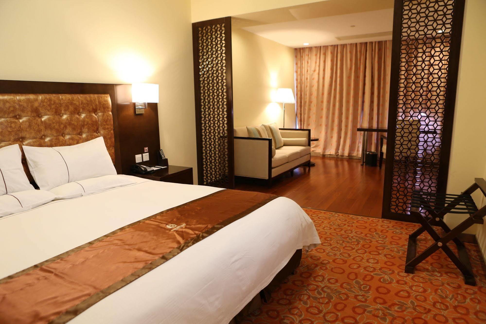 Benjoy Hotel - Jinqiao Branch Şanghay Dış mekan fotoğraf